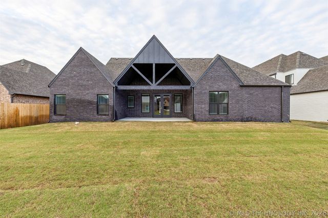 5915 E 127th Place S, Tulsa, OK 74008