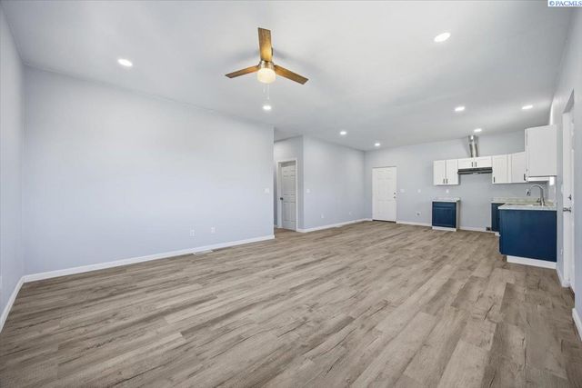 324 3rd Ave, Mabton, WA 98935