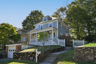 32 Charles St, Wakefield, MA 01880