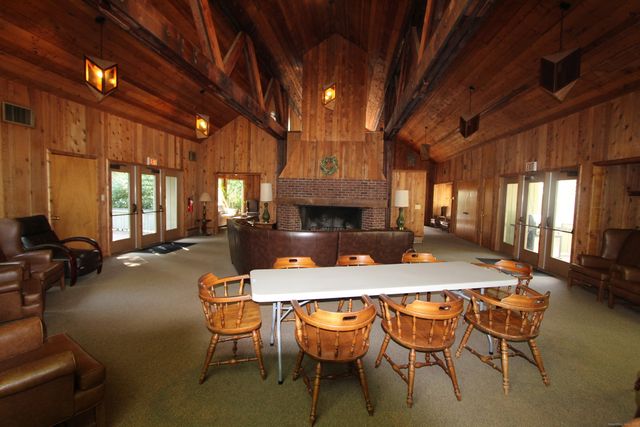 6 Lyle Court C, Farmington, CT 06032