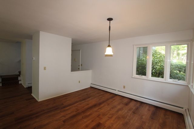 6 Lyle Court C, Farmington, CT 06032