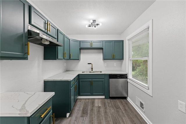4516 Jackson Avenue, Kansas City, MO 64130