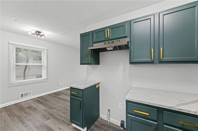 4516 Jackson Avenue, Kansas City, MO 64130