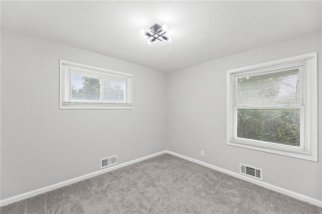4516 Jackson Avenue, Kansas City, MO 64130