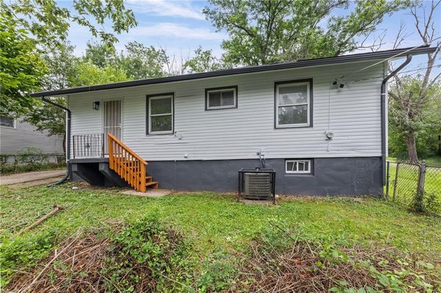 4516 Jackson Avenue, Kansas City, MO 64130