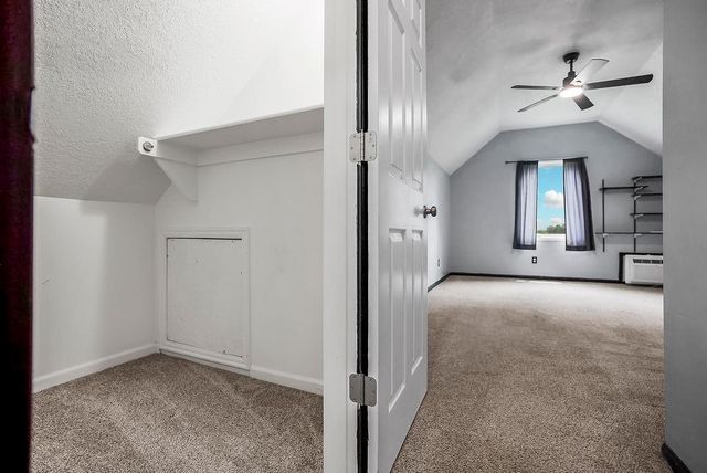 16408 Riggs Road, Stilwell, KS 66085