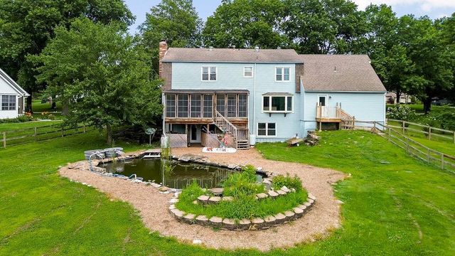 16408 Riggs Road, Stilwell, KS 66085