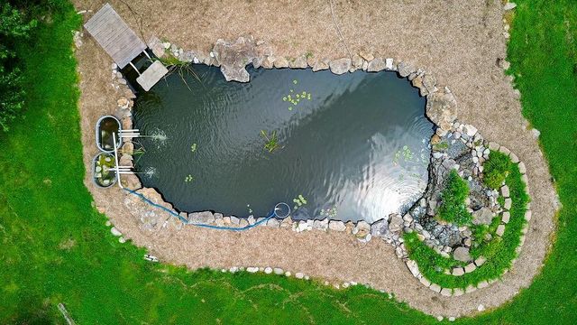 16408 Riggs Road, Stilwell, KS 66085
