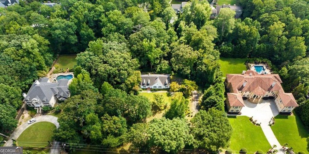 700 Heards Ferry Road, Atlanta, GA 30328 — exterior
