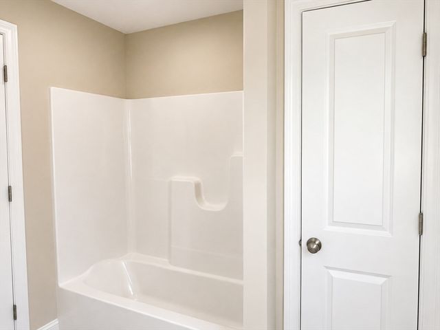 5 Sand Street, Middleboro, MA 02346