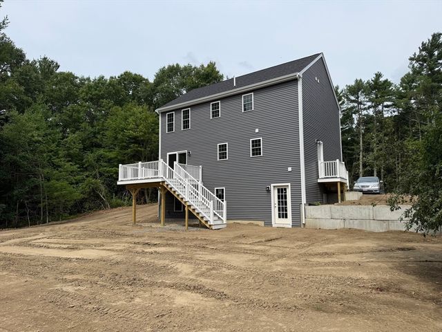 5 Sand Street, Middleboro, MA 02346