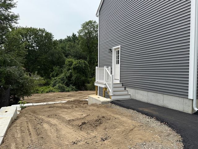 5 Sand Street, Middleboro, MA 02346