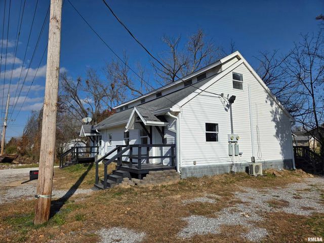 1207 N MARKET Street, Marion, IL 62959