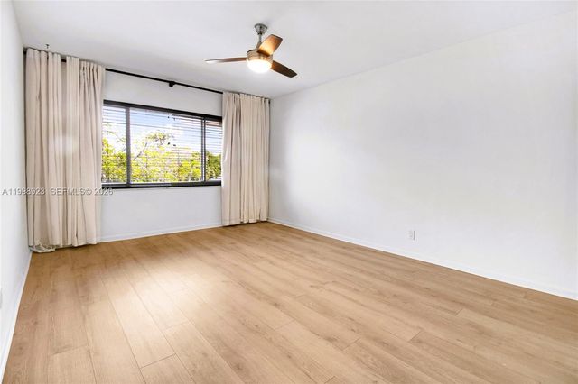 2230 NE 56th Pl 227, Fort Lauderdale, FL 33308