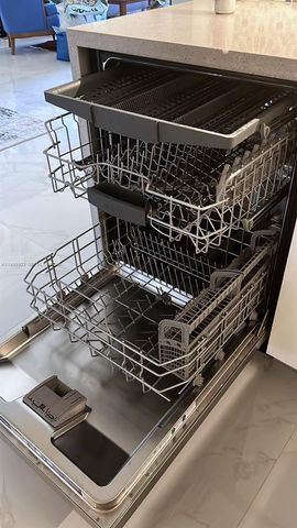 2230 NE 56th Pl 227, Fort Lauderdale, FL 33308