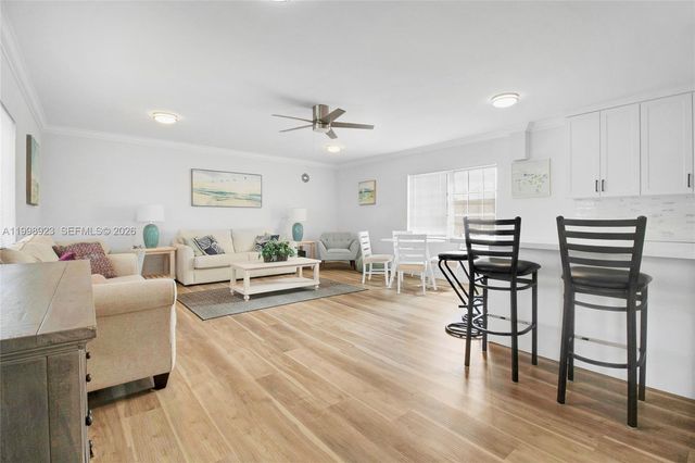 2230 NE 56th Pl 227, Fort Lauderdale, FL 33308