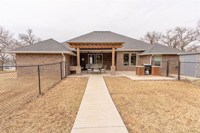 9408 SW Megans Way, Mcloud, OK 74851