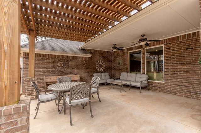 9408 SW Megans Way, Mcloud, OK 74851