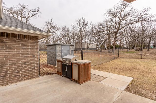 9408 SW Megans Way, Mcloud, OK 74851