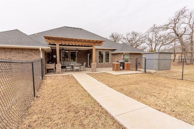 9408 SW Megans Way, Mcloud, OK 74851