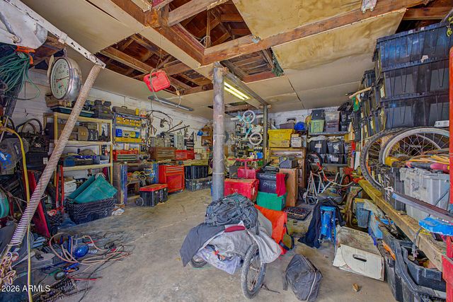 36 S 64TH Avenue, Phoenix, AZ 85043