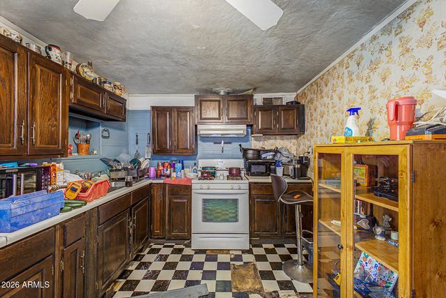 36 S 64TH Avenue, Phoenix, AZ 85043