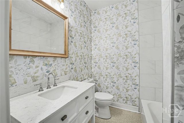 1124 E 37th Street, Savannah, GA 31404