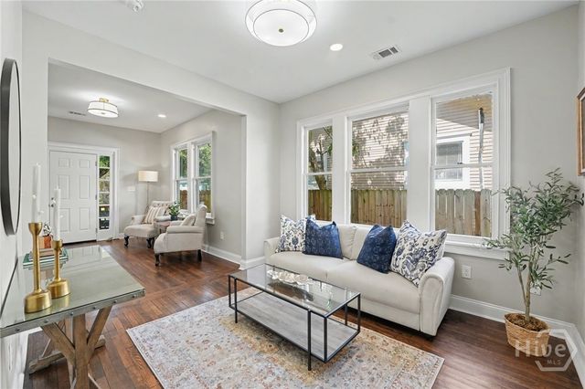 1124 E 37th Street, Savannah, GA 31404