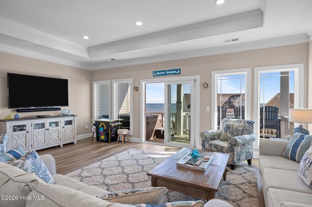 206 Goldsboro Drive, Sneads Ferry, NC 28460