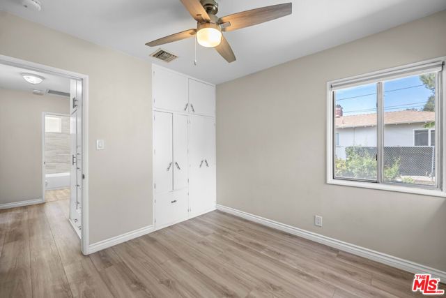 8914 Canby Avenue, Los Angeles, CA 91325
