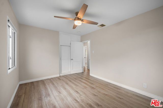8914 Canby Avenue, Los Angeles, CA 91325
