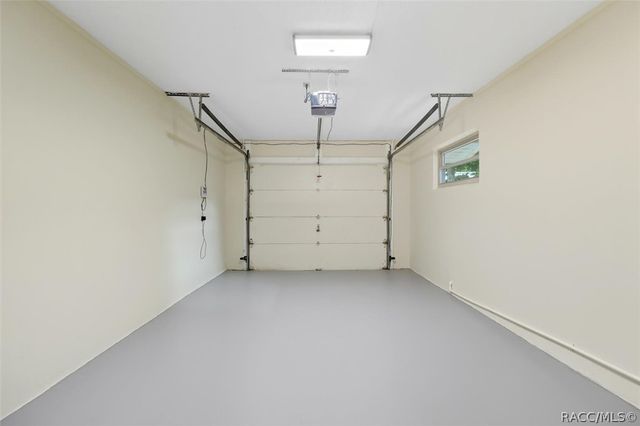 25 Jamaica Street, Homosassa, FL 34446