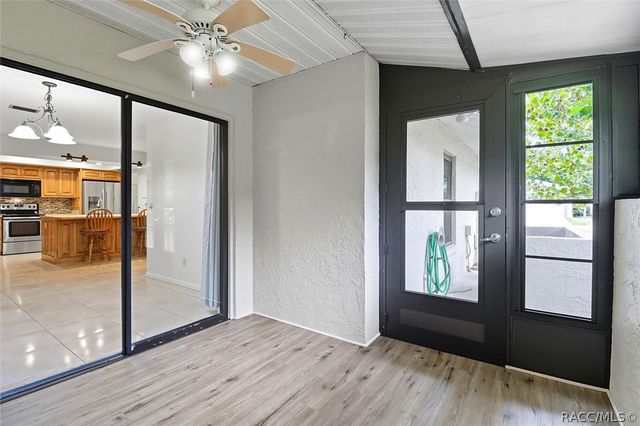 25 Jamaica Street, Homosassa, FL 34446