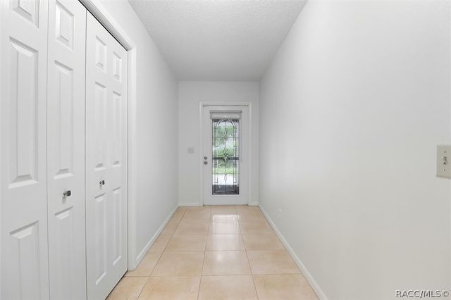 25 Jamaica Street, Homosassa, FL 34446