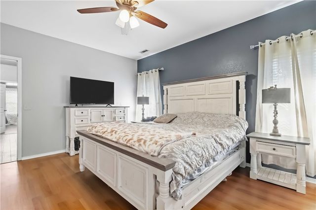 214 Center Drive, Lowell, AR 72745