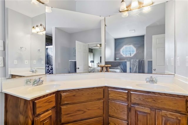 214 Center Drive, Lowell, AR 72745