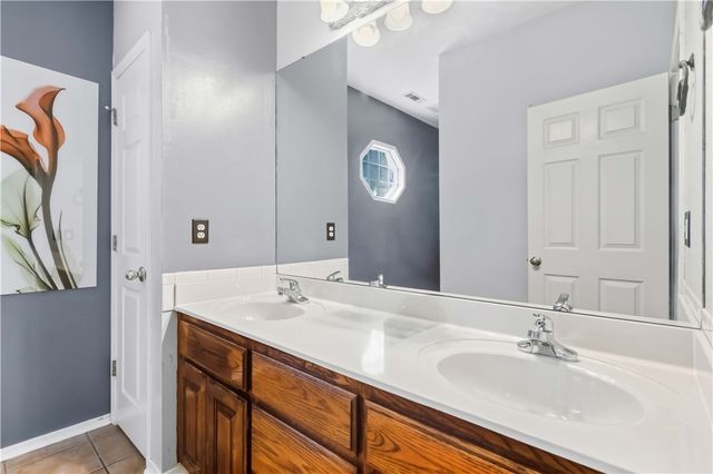 214 Center Drive, Lowell, AR 72745