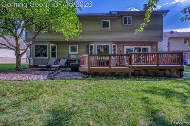 42790 Ledgeview Drive, Novi, MI 48377
