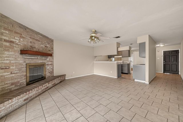 7515 Londres Drive, Houston, TX 77083