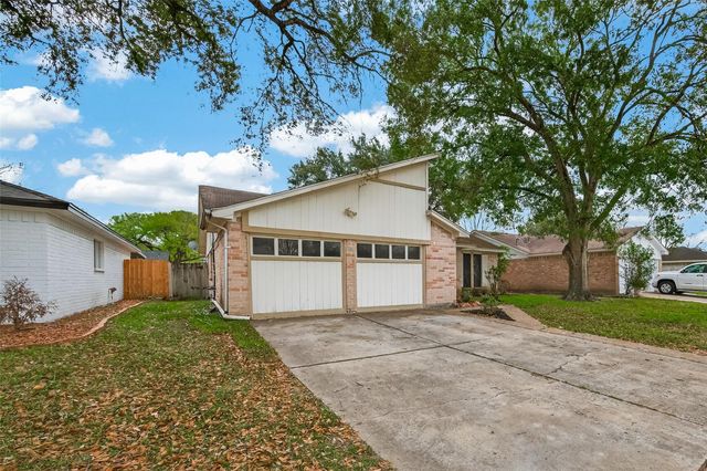 7515 Londres Drive, Houston, TX 77083