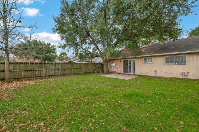 7515 Londres Drive, Houston, TX 77083