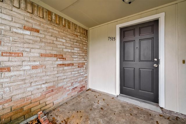 7515 Londres Drive, Houston, TX 77083