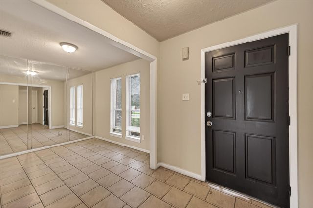 7515 Londres Drive, Houston, TX 77083