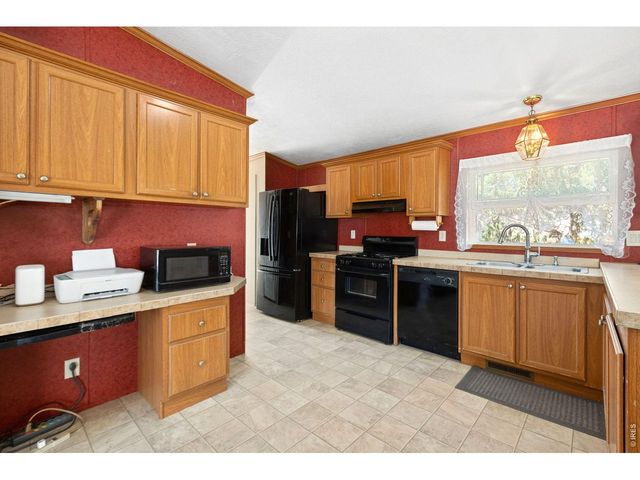200 N 35th Ave 33, Greeley, CO 80634