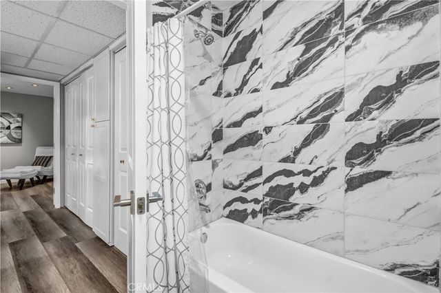 950 N Kings Road 103, West Hollywood, CA 90069