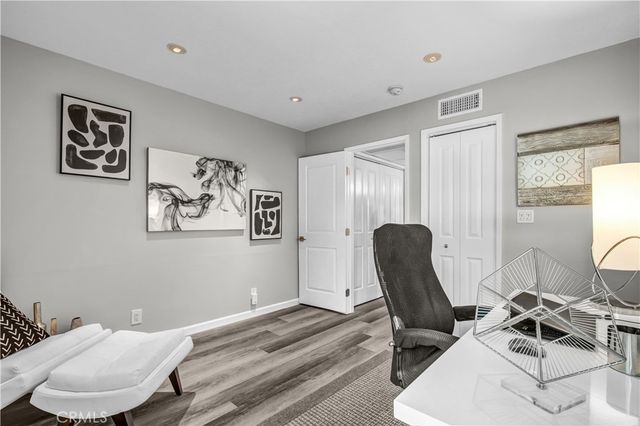 950 N Kings Road 103, West Hollywood, CA 90069