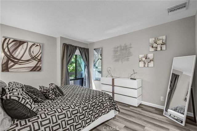 950 N Kings Road 103, West Hollywood, CA 90069
