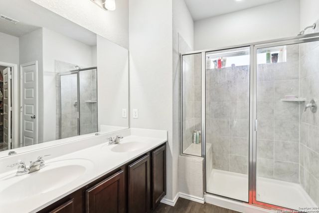 10514 GREEN LAKE DR, San Antonio, TX 78223
