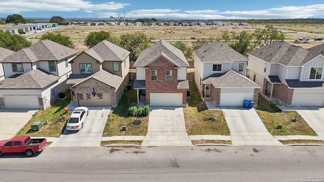 10514 GREEN LAKE DR, San Antonio, TX 78223