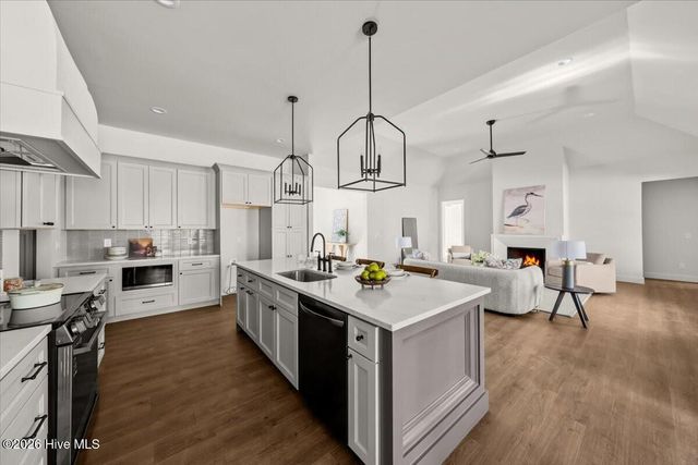 170 Sugar Sand Lane, West End, NC 27376